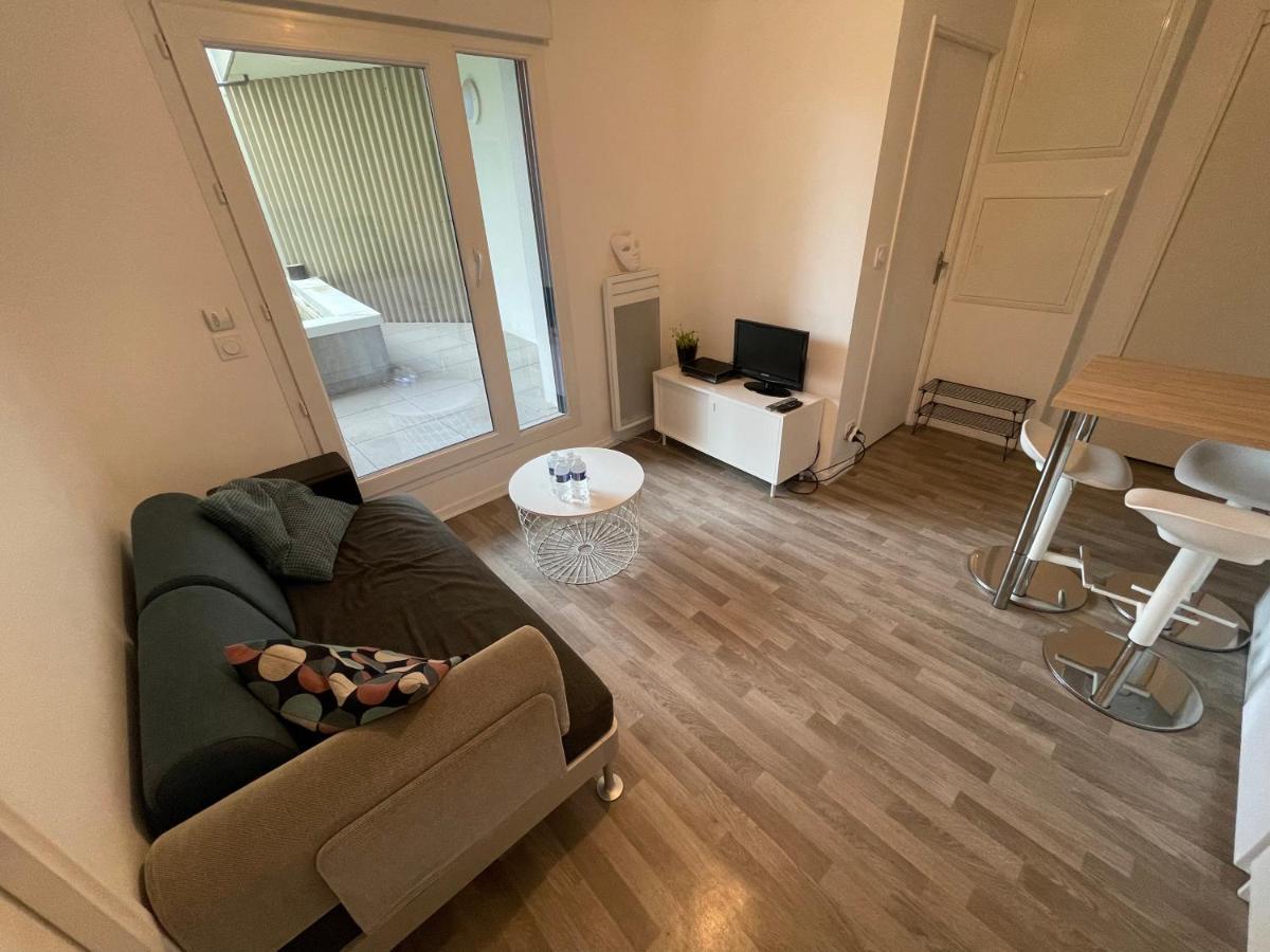 דירות Gredi, Appt Avec Parking Et Terrasse A קאין מראה חיצוני תמונה
